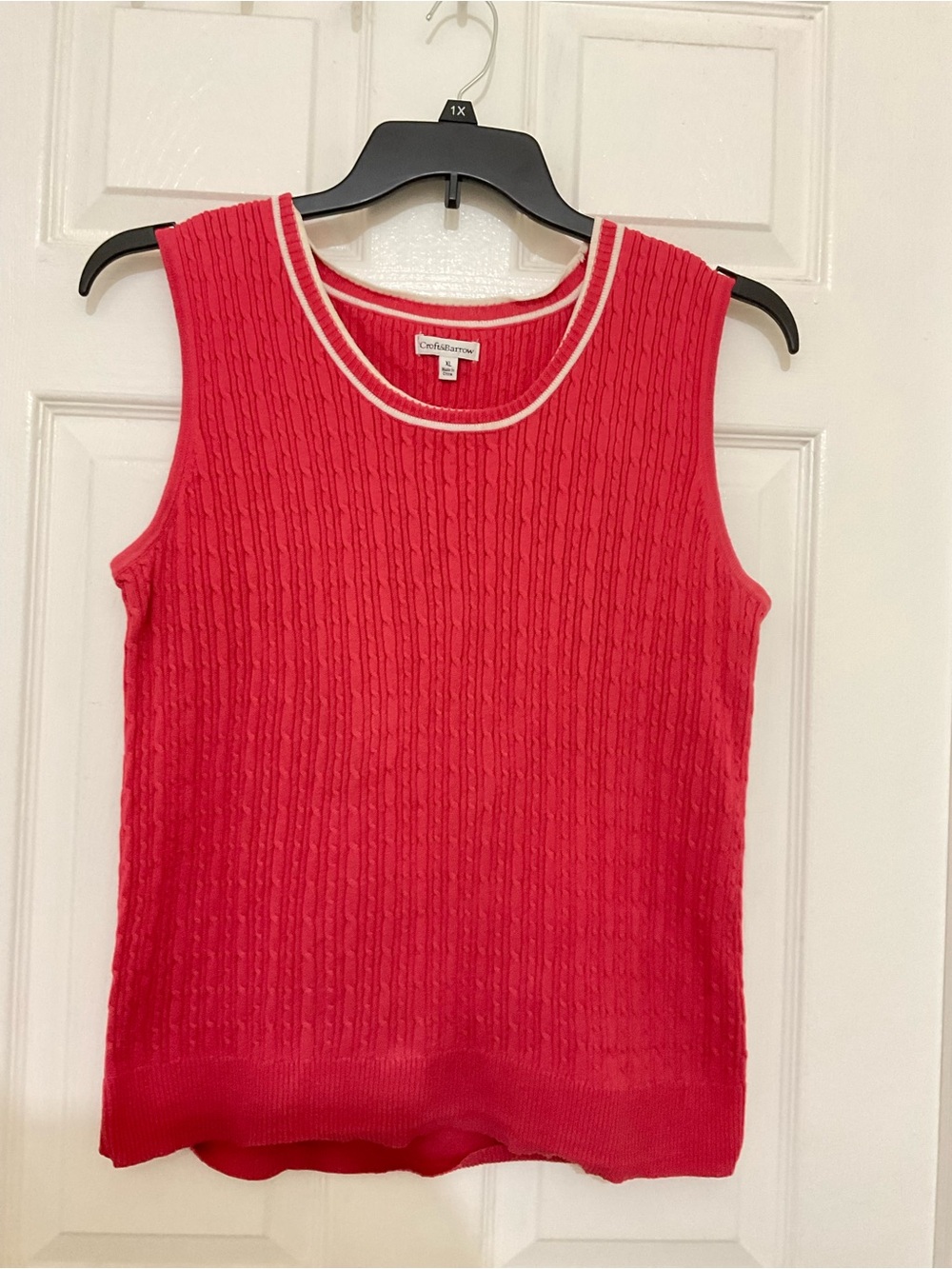 croft & barrow Red Sleeveless Cable-Knit Tank with Contrast Trim